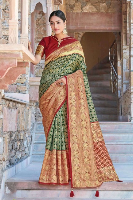 Green South Indian Saree in Silk with Weaving