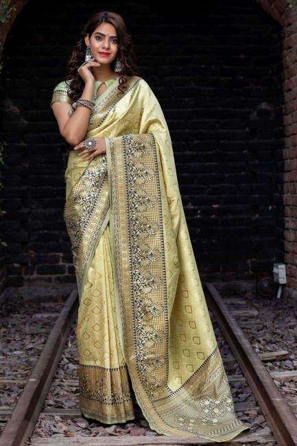 Weaving Banarasi raw Silk Saree in Pista  with Blouse