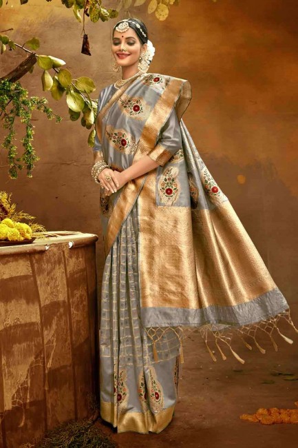 Weaving Banarasi Saree in Grey Banarasi raw Silk