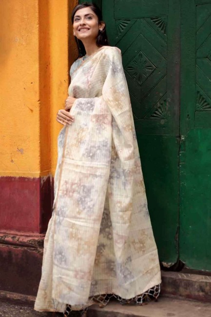 Appealing Silk Saree with Weaving in Grey
