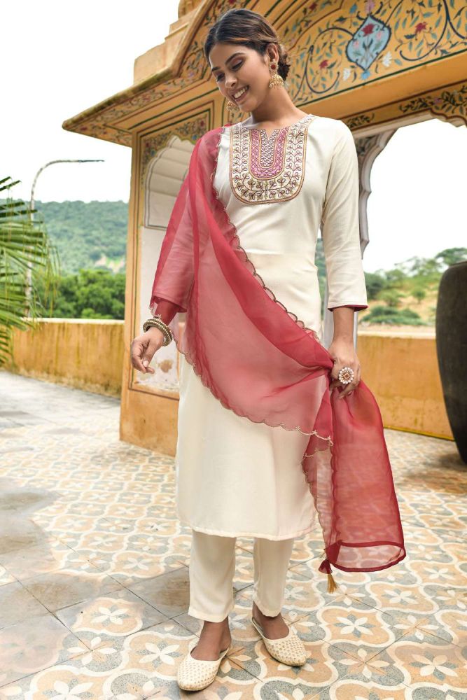 White salwar kameez with pink dupatta outlet